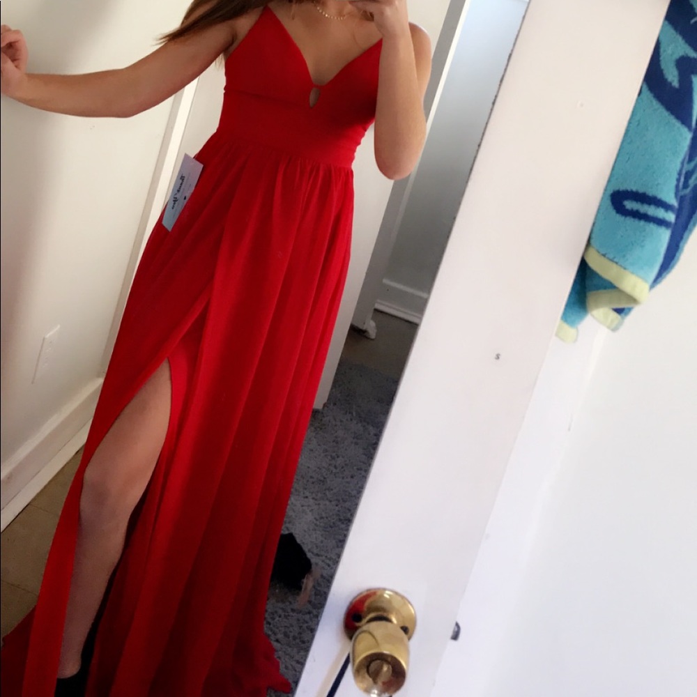 FLOOR LENGTH RED DRESS